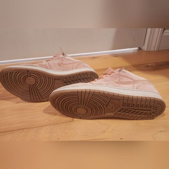 Nike Air Jordan 1 Low Pink Velvet 2022 Size 7.5 Used Rare Retro - Picture 8 of 8
